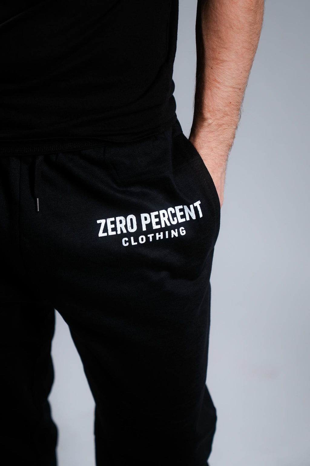 Zero Percent Sweatpants Black